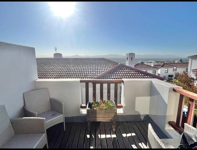 3 BEDROOM FLAT SOLD IN BLOUBERG SANDS